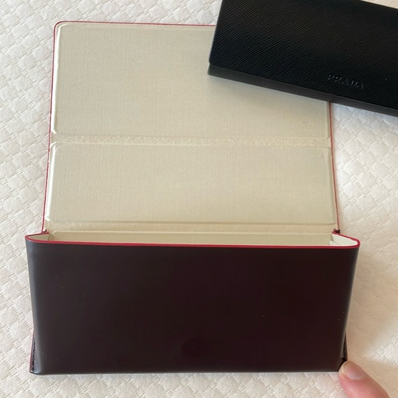 2 Luxury designer Glasses & Sunglass cases - Prada & Fendi - Picture 3 of 4